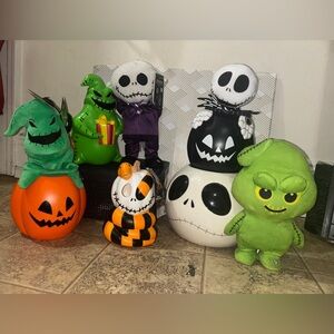Disney nightmare before Christmas figures which dance and light up